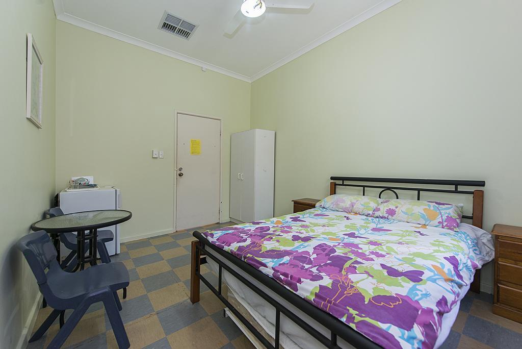 Victoria Park Lodge Perth Buitenkant foto