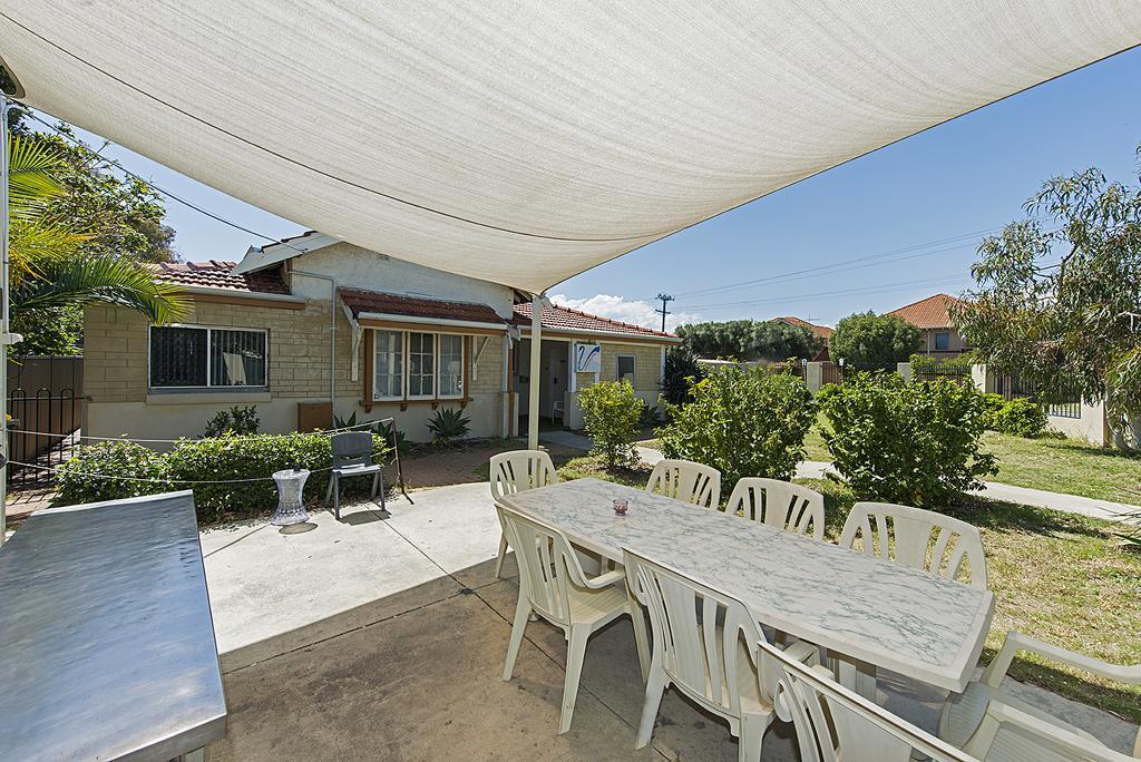 Victoria Park Lodge Perth Buitenkant foto